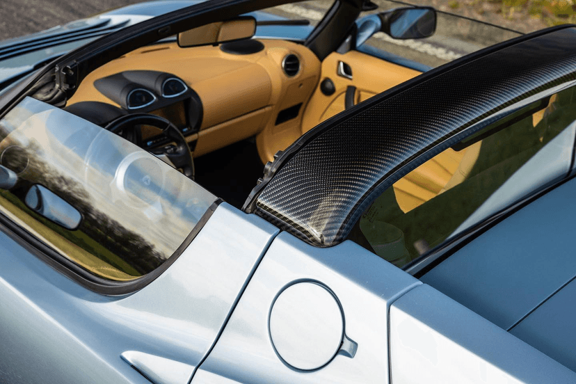 TeslaRoadster cockpit