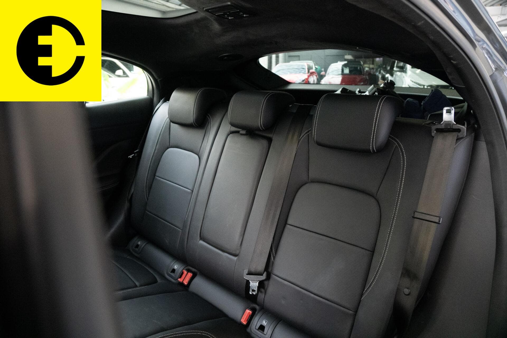 Jaguar I-PACE EV400 S 90 kWh | Panoramadak | R-Dynamic | Meridian sound – foto 8